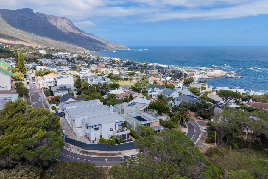 2 Bedroom Property for Sale in Camps Bay Western Cape